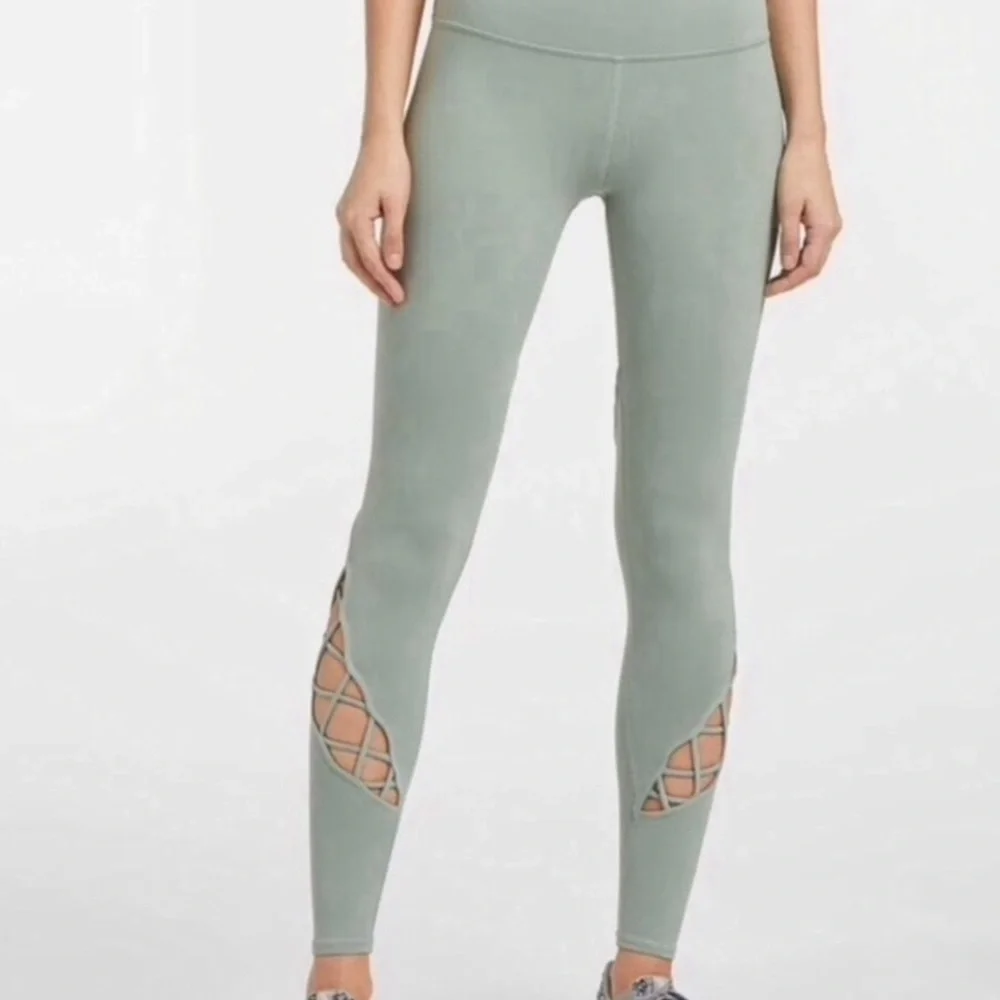 Alo Yoga Entwine Leggings Tights Sage Green - Picture 14 of 14